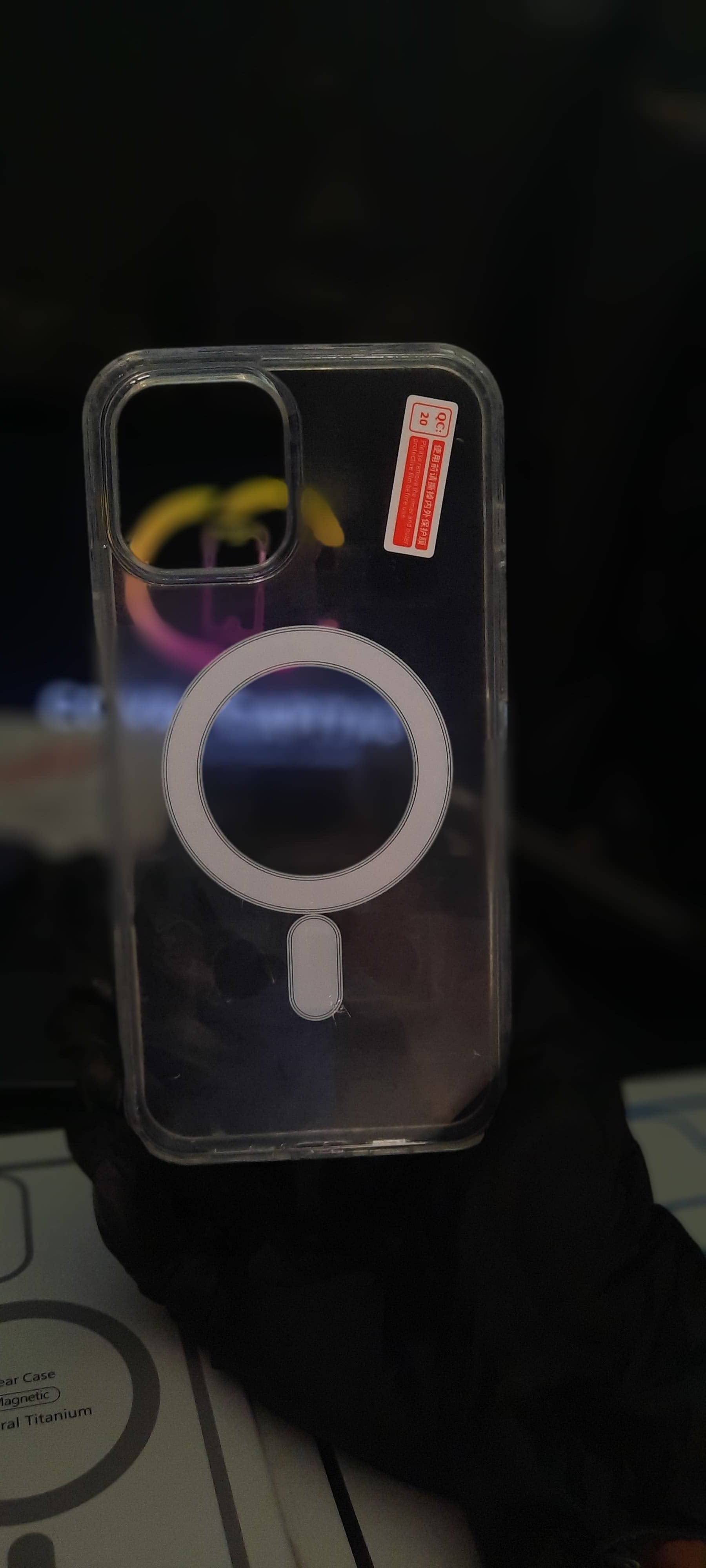 MagSafe Transparent Case – Crystal Clear Protection & Seamless Charging