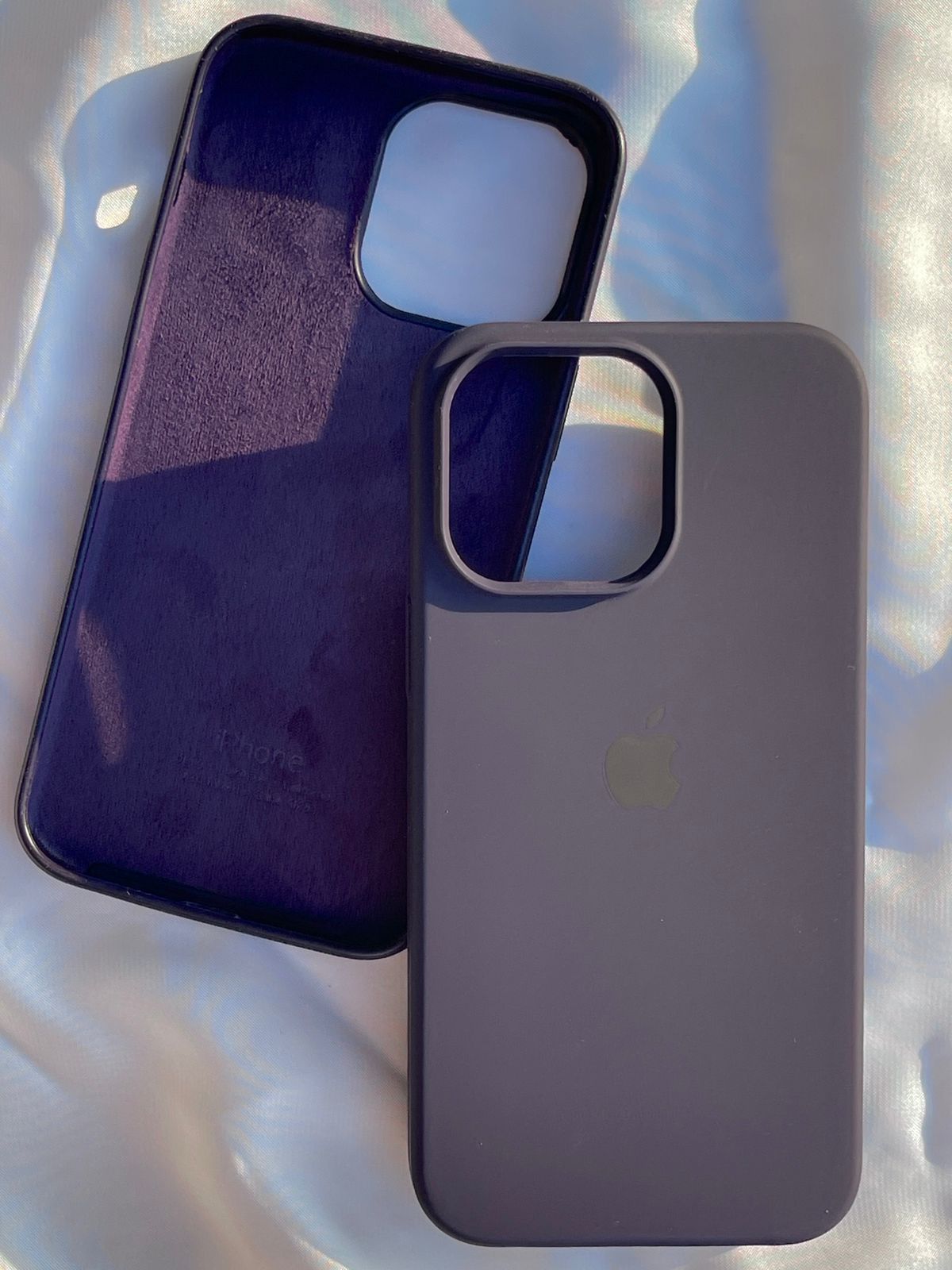 Official iPhone Silicone Case – Premium Protection & Sleek Design
